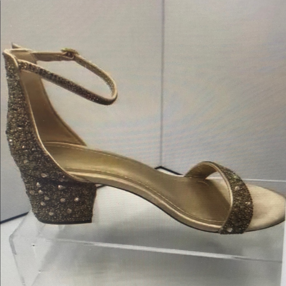 Elegant Gold Women's Sandal